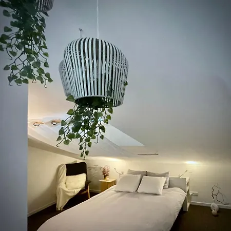 Lane Tetu Bed & Breakfast